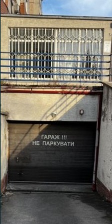 Паркомісце для авто з еоектрозарядкою, в оренду - фото 1