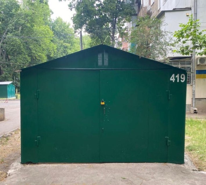 Гараж на вул Ак. Філатова, 25 - фото 1