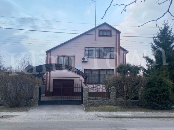 Продається розкішний будинок в р-ні університету Переяслав-Хмельницький