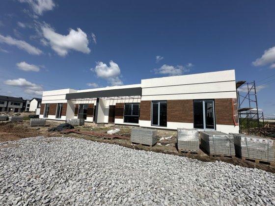 Продаж котеджу 72м2 з ділянкою 2,5 соти . Рівне