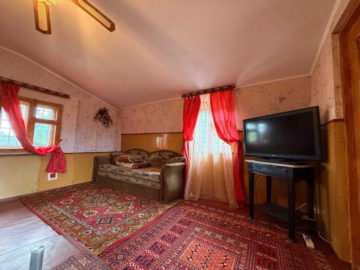 Двоповерхова дача в районі Баранівки, поруч із Голубими озерами! - фото 1