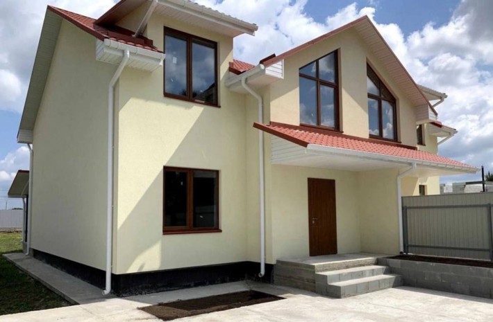 Дуплекс з великою ділянкою в передмісті Києва - фото 1