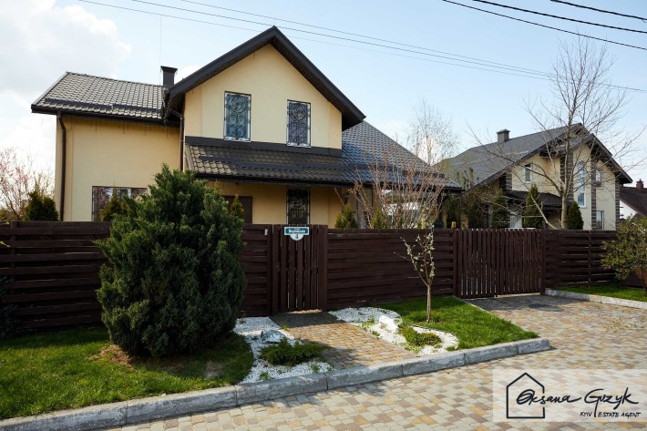У продажу будинок в котеджному містечку Наше Містечко, Київ 10 км. - фото 1