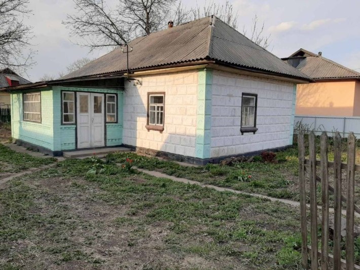 Продам будинок. - фото 1