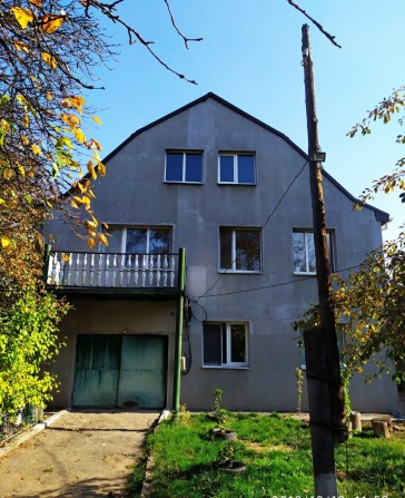 Продається теплий, світлий  будинок в районі цукрового заводу - фото 1