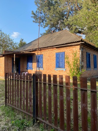 Продам будинок в селищі Онуфріївка - фото 1