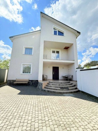 Продаж будинку в Брюховичах, 164 м.кв., вул. Проліскова. - фото 1