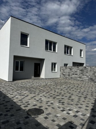 Продаж двоповерхового котеджу « Двоян » на масиві Київський - фото 1