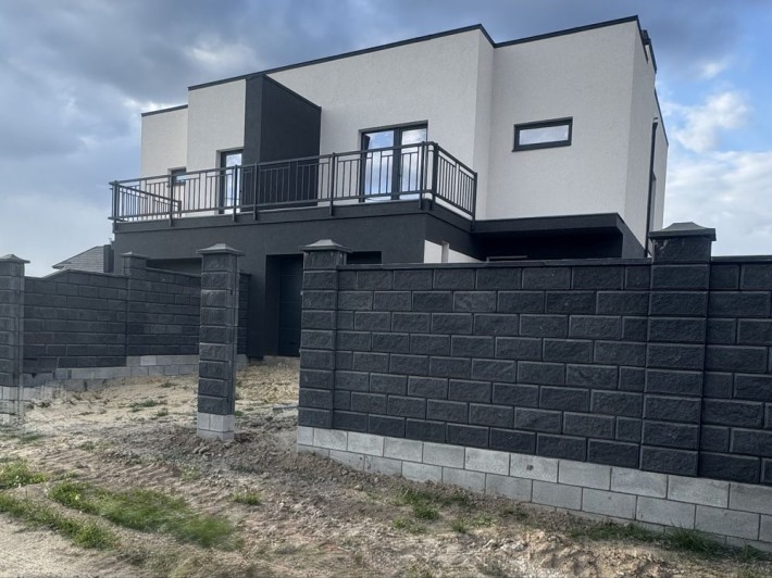 Продам сучасний котедж дуплекс - фото 1