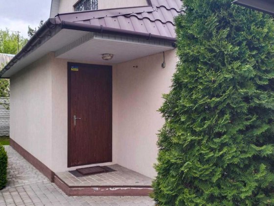 Будинок у шикарному місці біля чистої (до міста) річки Псел Суми