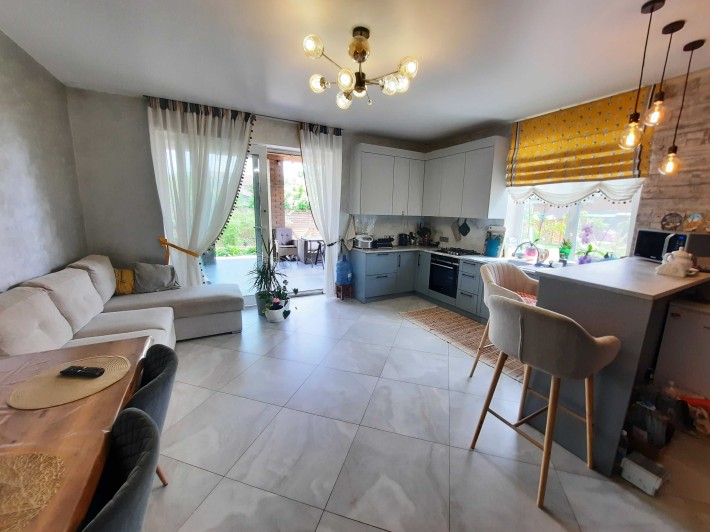 Продам новий якісний будинок в місті - фото 1