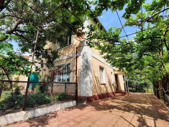 Продається будинок  Тернівський район Кривий Ріг