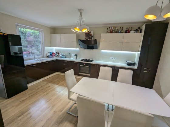 Продам будинок в центрі поблизу парку Рівне