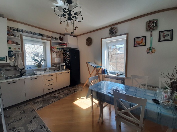 Продам Отдельный Дом, Гараж, Центр, Новый Ремонт - фото 1