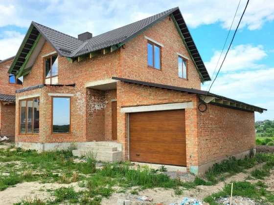 Двоповерховий будинок з гаражем Рівне