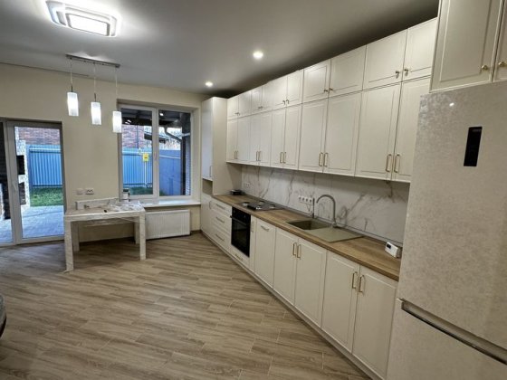 Продам таунхаус з ремонтом на Козацькому проспекті Суми