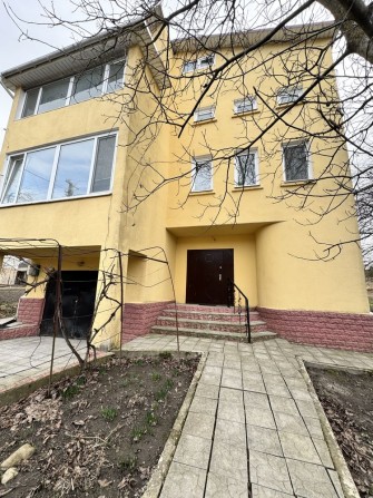 Продаж двоповерхового будинку .12сот Землі.Розташування Червоні Гори. - фото 1