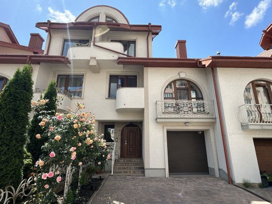 Продається елітний котедж в м.Тернопіль Тернопіль