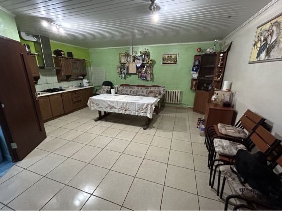 Продам гаражи с удобствами