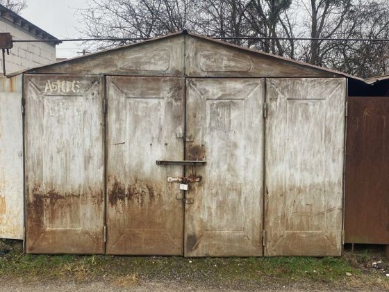 Гараж металевий з погребом Нове