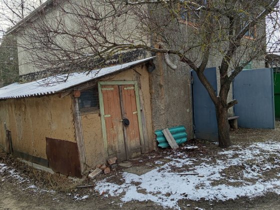 Продам большой двухэтажный гараж 