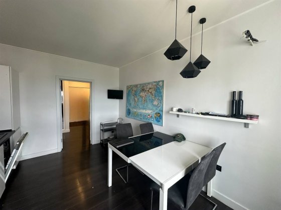 Продаж 2-к квартири вул. Чавдар 22, Осокорки (Дарницький район) Киев