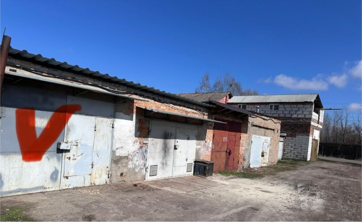Гараж 4м на 8м Чайка кінець вулиці Незалежності - фото 1