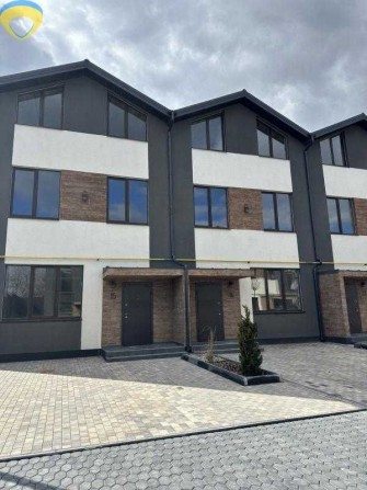 Продам Таунхаус в Авангарде - фото 1
