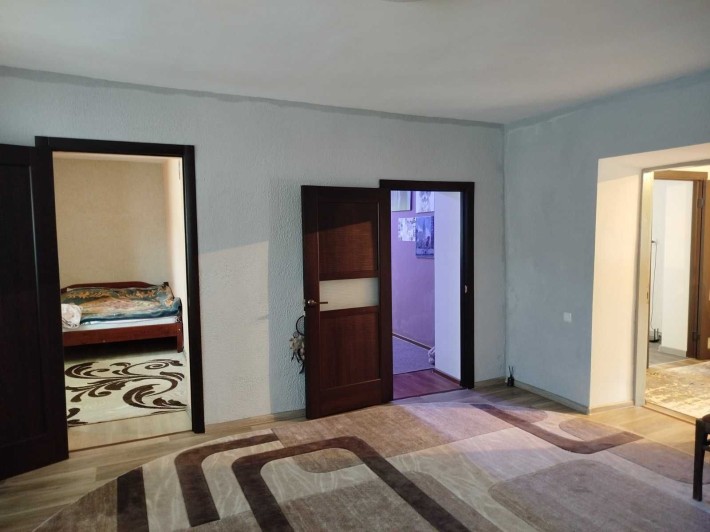 Продажа дома капитальной постройки, ремонт, мебель,прописка - фото 1