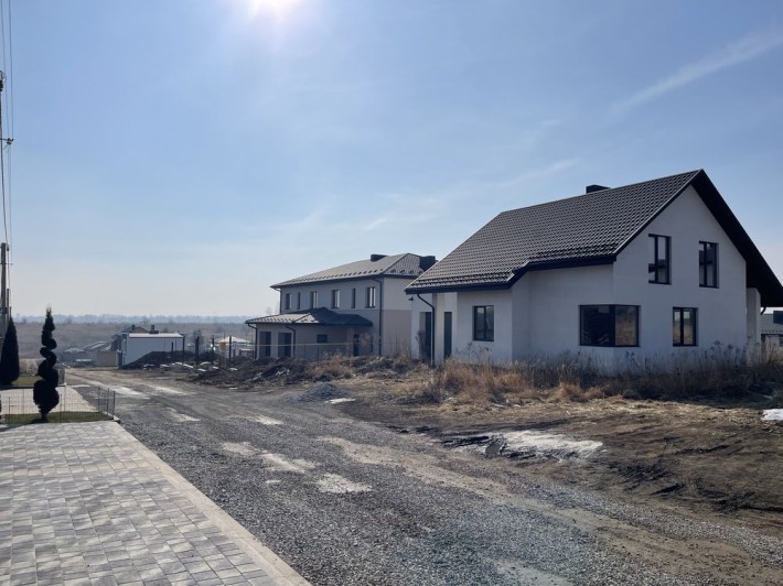 Продам Будинок в місті 10 сот землі Макарова 3-тя поліклініка - фото 1