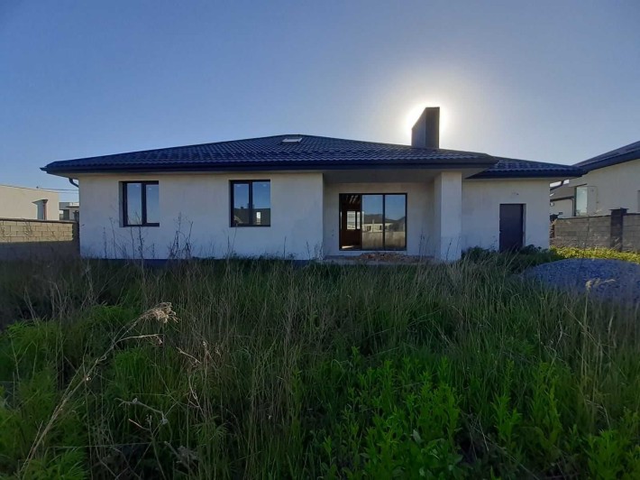 Продам індивідуальний будинок - американку з гаражем (без комісії) - фото 1