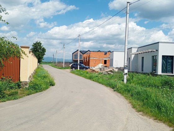 Продається Котедж два поверхи Тарнівці Ужгородський район Ужгород