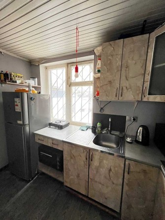 Продаж частини будинку по вул.Смілянська з власним двором та заїздом. - фото 1