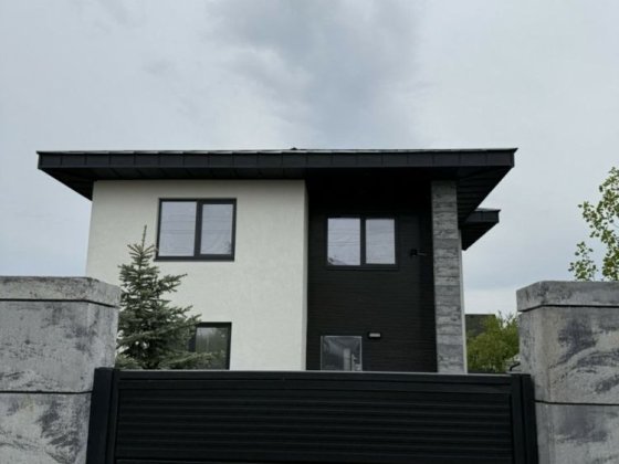 Продається сучасний будинок 140м2 р-н Олександрівка Чернігів