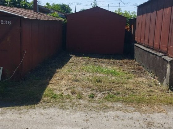 Продам місце під гараж в кооперативі "Дворець" Ровно