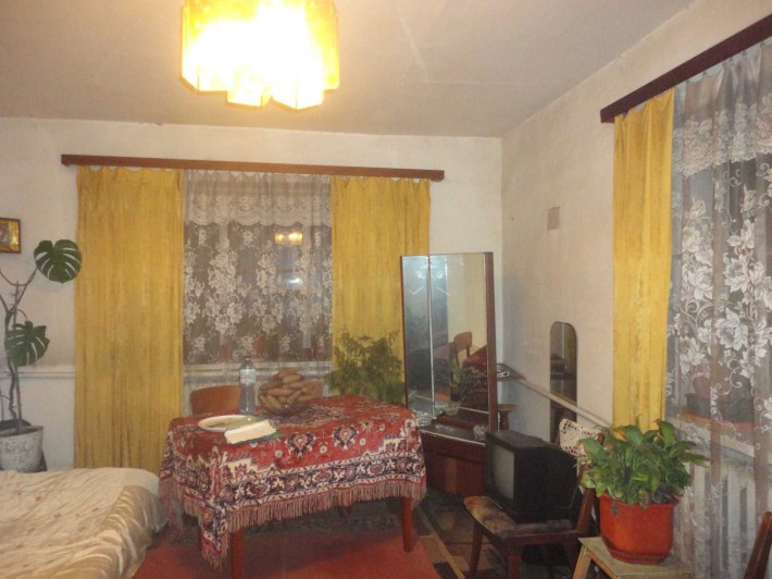 окрема кімната 20кв.м. в 3-х кімнатному приватному будинку. - фото 1