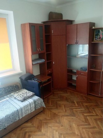 Здається в оренду кімната в центрі міста по вулиці Курінного-Чорноти - фото 1