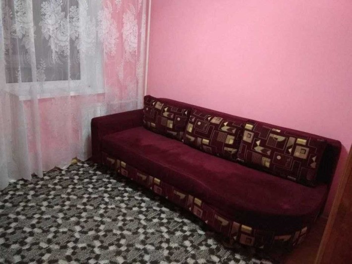 ДЛЯ ДІВЧИНИ! В оренду КІМНАТА в 3-к квартирі по вул.Героїв Крут - фото 1
