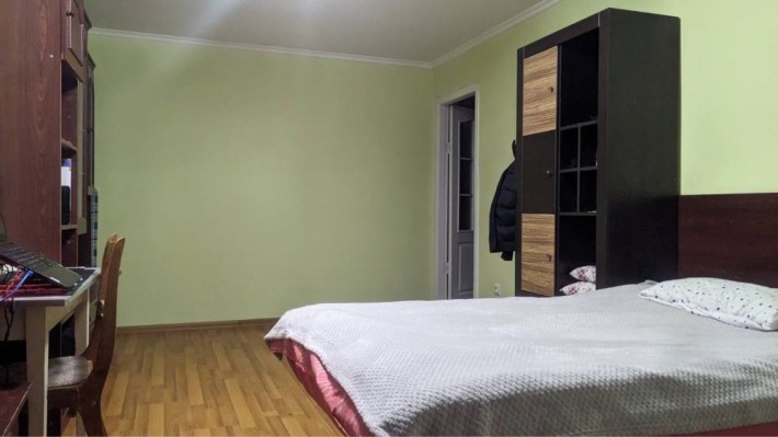 Здається кімната для дівчини на вул. Героїв Майдану, 97 - фото 1
