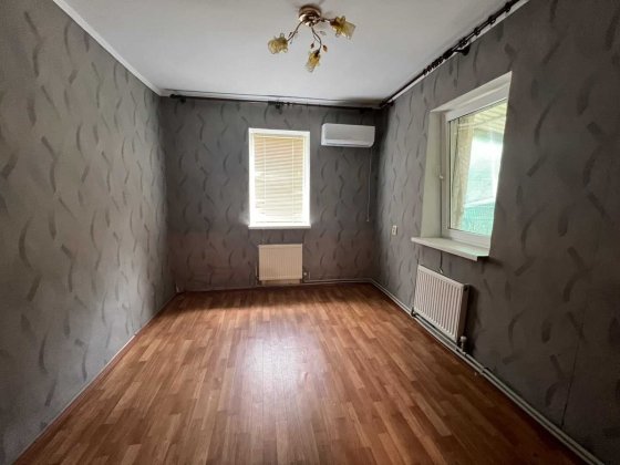 Пропонується до продажу квартира на землі. Галина Черкаси