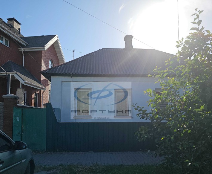 Частина будинку у дуже гарному місці, вул. Кавказька - фото 1