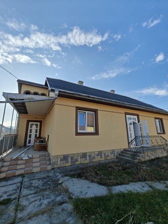 Продаємо будинок в місті!! - фото 1