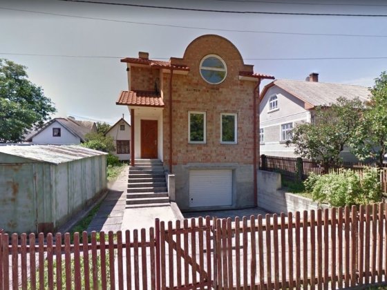 Будинок по вул. Кронштадтській Чернівці