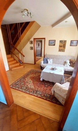 Нова Ціна! Продаж 1/3 будинку, 2 -поверха, площа 700- річчя - фото 1