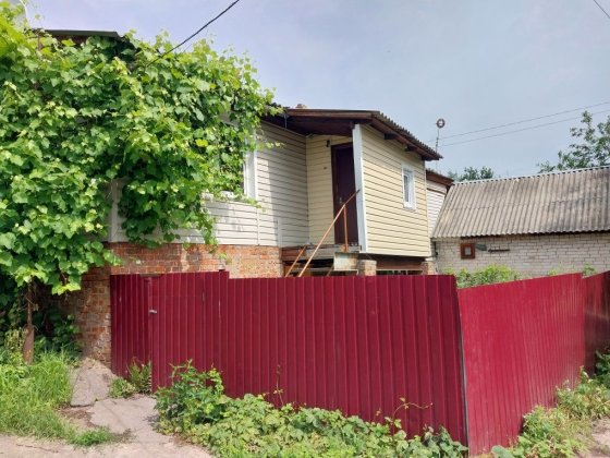 Продається частина будинку, Вал, самий центр! Окремий двір! Чернігів