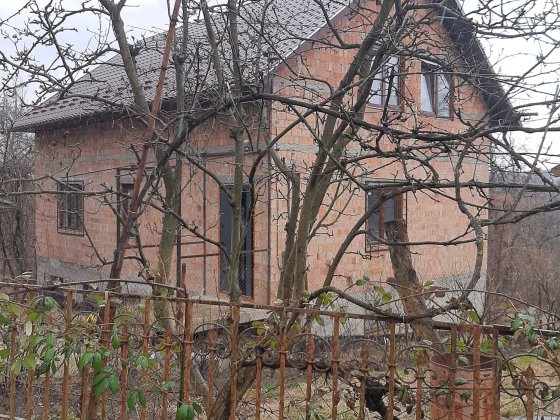 Садовий будинок на вул.Я.Степового, 206 кв.м., 5,16 сот, поруч ліс Чернівці