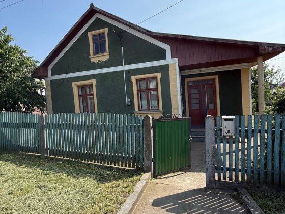 Продається будинок в місті Чернівці по вулиці Магалянська Черновцы