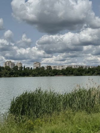 Гараж біля озера Чеха - фото 1