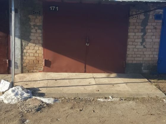 Продам гараж.гск Дзержинець вул Івана Франка Кривий Ріг