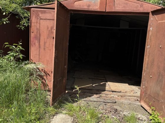 Продам гараж у масиві Політ Ужгород